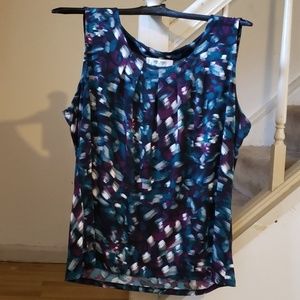 Sleeveless blouse